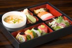 bento box--sushi